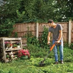 Black & Decker Black+Decker Akku-Rasentrimmer STC1840EPC Inkl. 18 V 4 Ah Li-Ion-Akku -GartenOase Wohnaccessoires 185963 2012 3