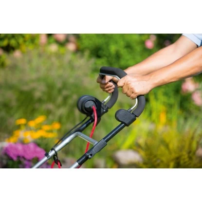 LUX Elektro-Vertikutierer Und -Rasenlüfter E-VL-1800/36 Mit 1.800 W 5 LUX Elektro-Vertikutierer Und -Rasenlüfter E-VL-1800/36 Mit 1.800 W – Bild 5