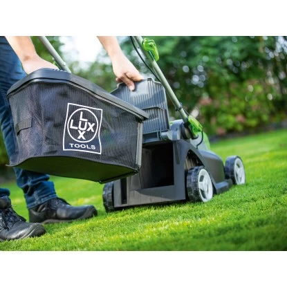 LUX 20V Akku-Rasenmäher 1 PowerSystem A-RM-1x 20/4/33 Set 1x 20V Akku 6 LUX 20V Akku-Rasenmäher 1 PowerSystem A-RM-1x 20/4/33 Set 1x 20V Akku – Bild 6