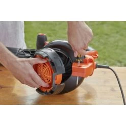 Black & Decker Black+Decker 3-in-1 Elektro-Laubsauger Und Bläser BEBLV301 3.000 W -GartenOase Wohnaccessoires 5035048705216 1138 17