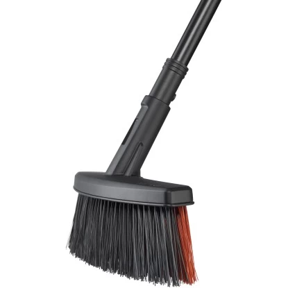 Fiskars Allzweckbesen Solid Mit PowerClean-Borsten Größe M 2 Fiskars Allzweckbesen Solid Mit PowerClean-Borsten Größe M – Bild 2