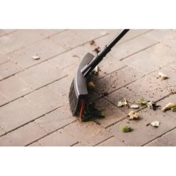 Fiskars Allzweckbesen Solid Mit PowerClean-Borsten Größe M 5 Fiskars Allzweckbesen Solid Mit PowerClean-Borsten Größe M -GartenOase Wohnaccessoires 6411501310378 4905 3