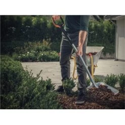 Fiskars Schaufel Xact -GartenOase Wohnaccessoires 6411501324801 4905 3