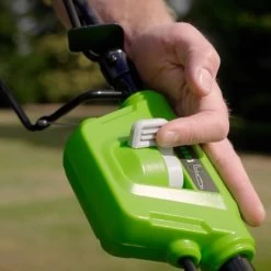 Greenworks Akku-Rasenmäher GD40LM46SP 40 V Solo 9 Greenworks Akku-Rasenmäher GD40LM46SP 40 V Solo -GartenOase Wohnaccessoires 6952909031385 2508 A 01