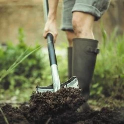 Fiskars Spaten Ergonomic Rund -GartenOase Wohnaccessoires 9188251 A01